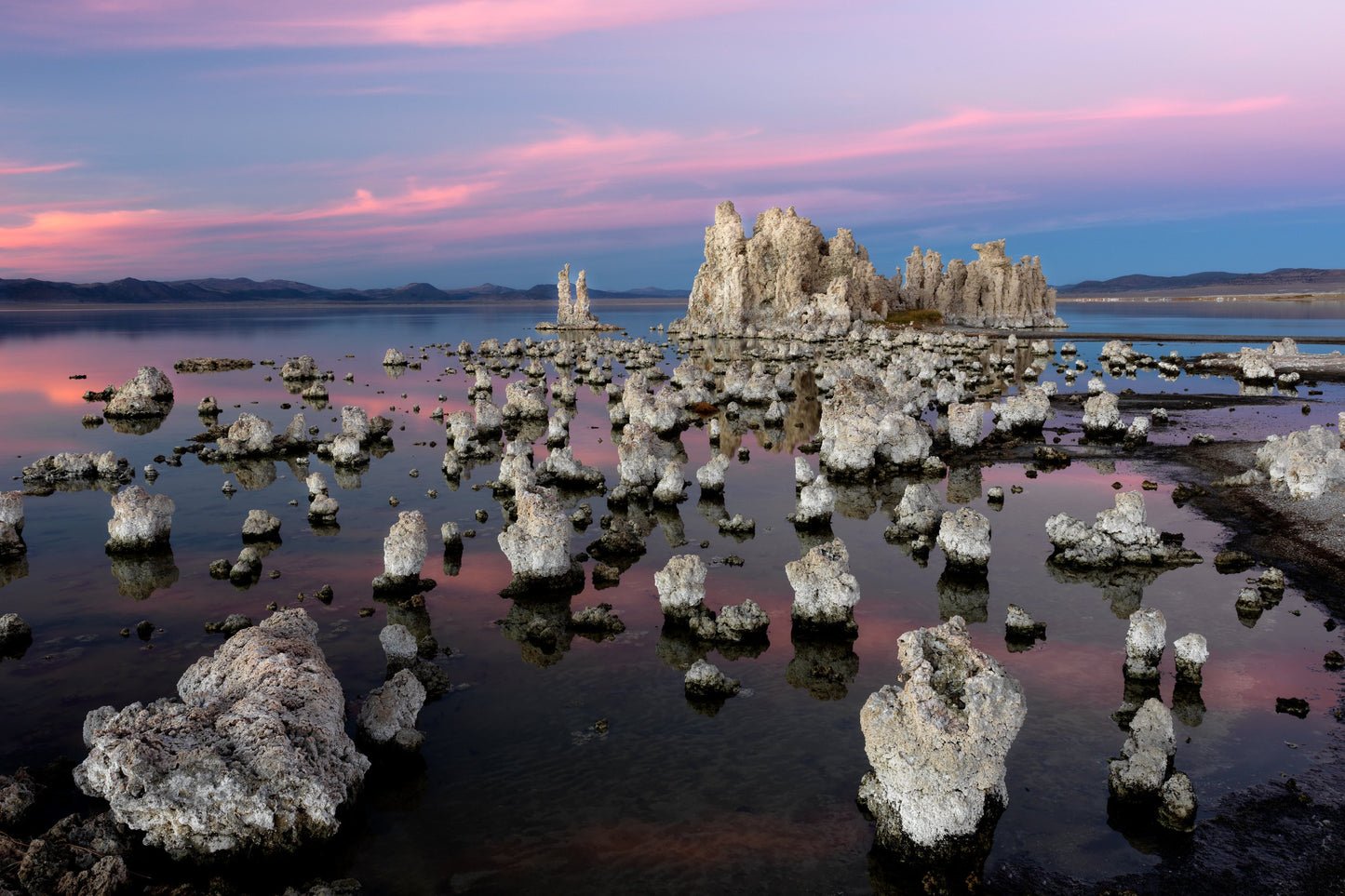 limestone formations in Mono Lake of California